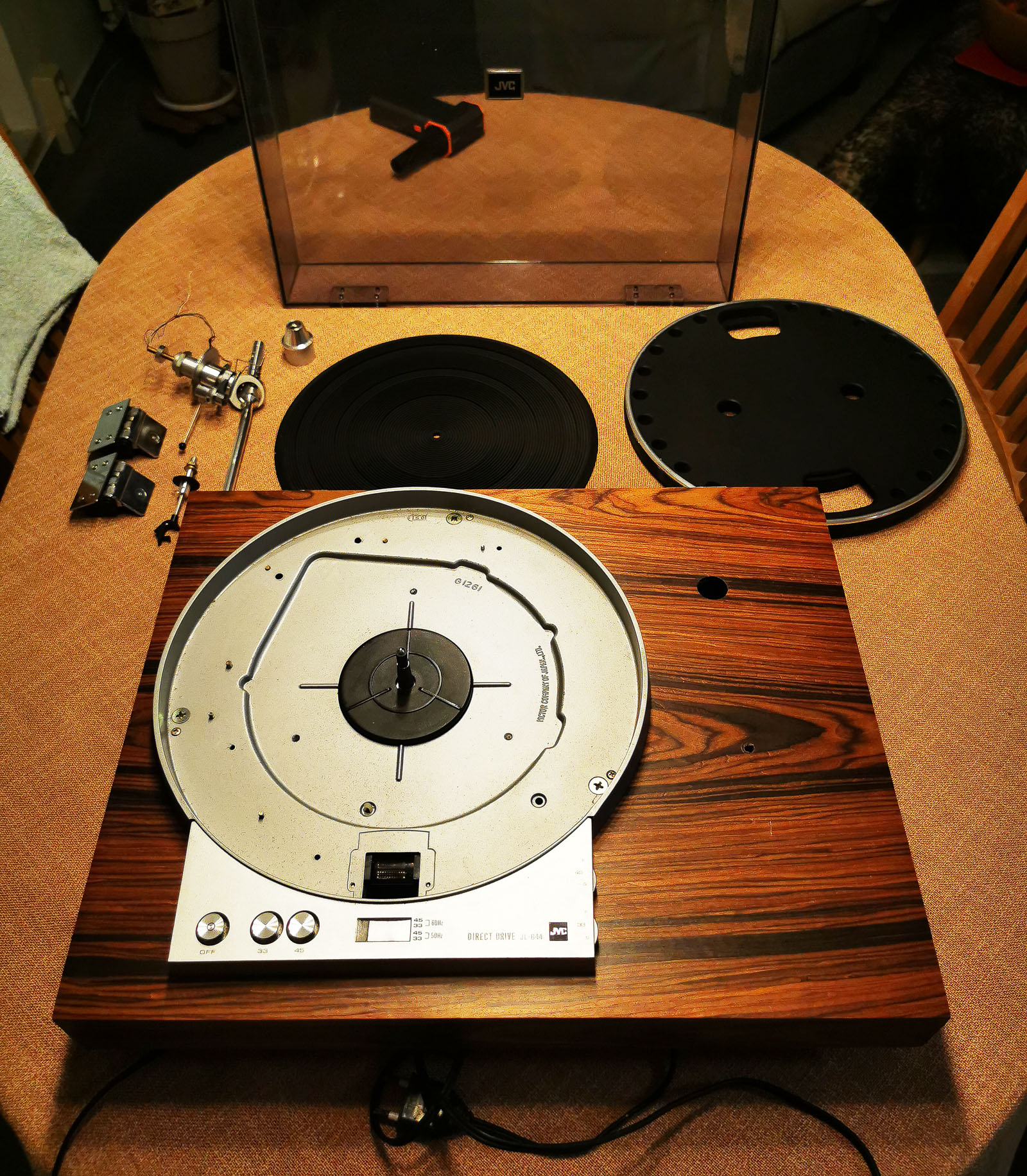 [Bild: jvcbl4401.jpg]