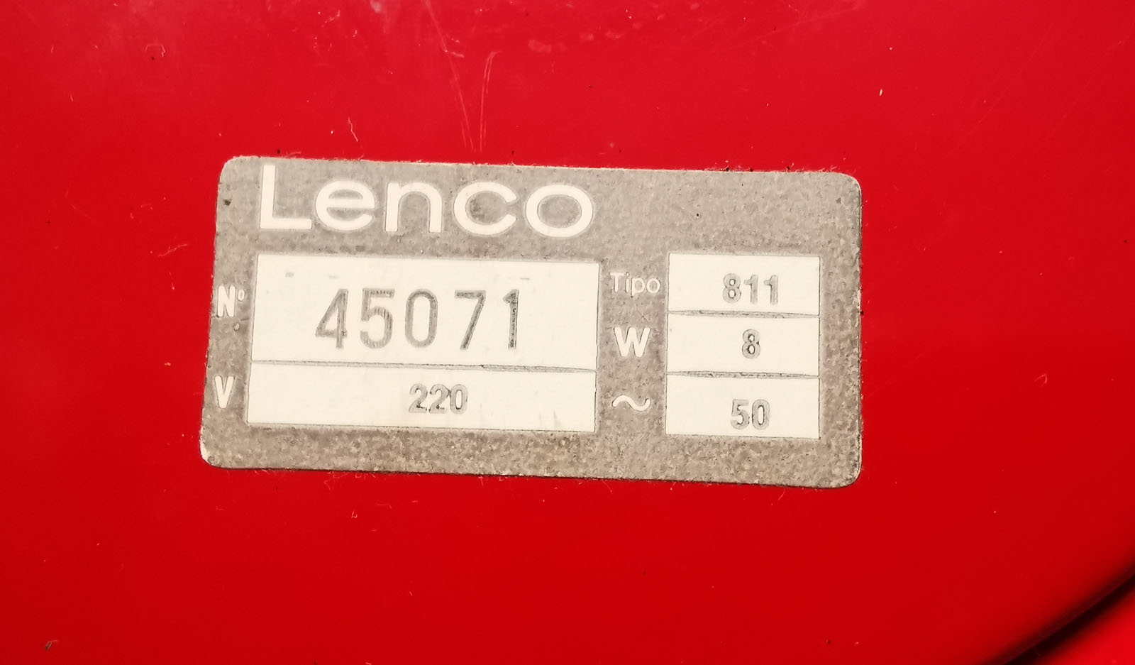 [Bild: lenco81104.jpg]